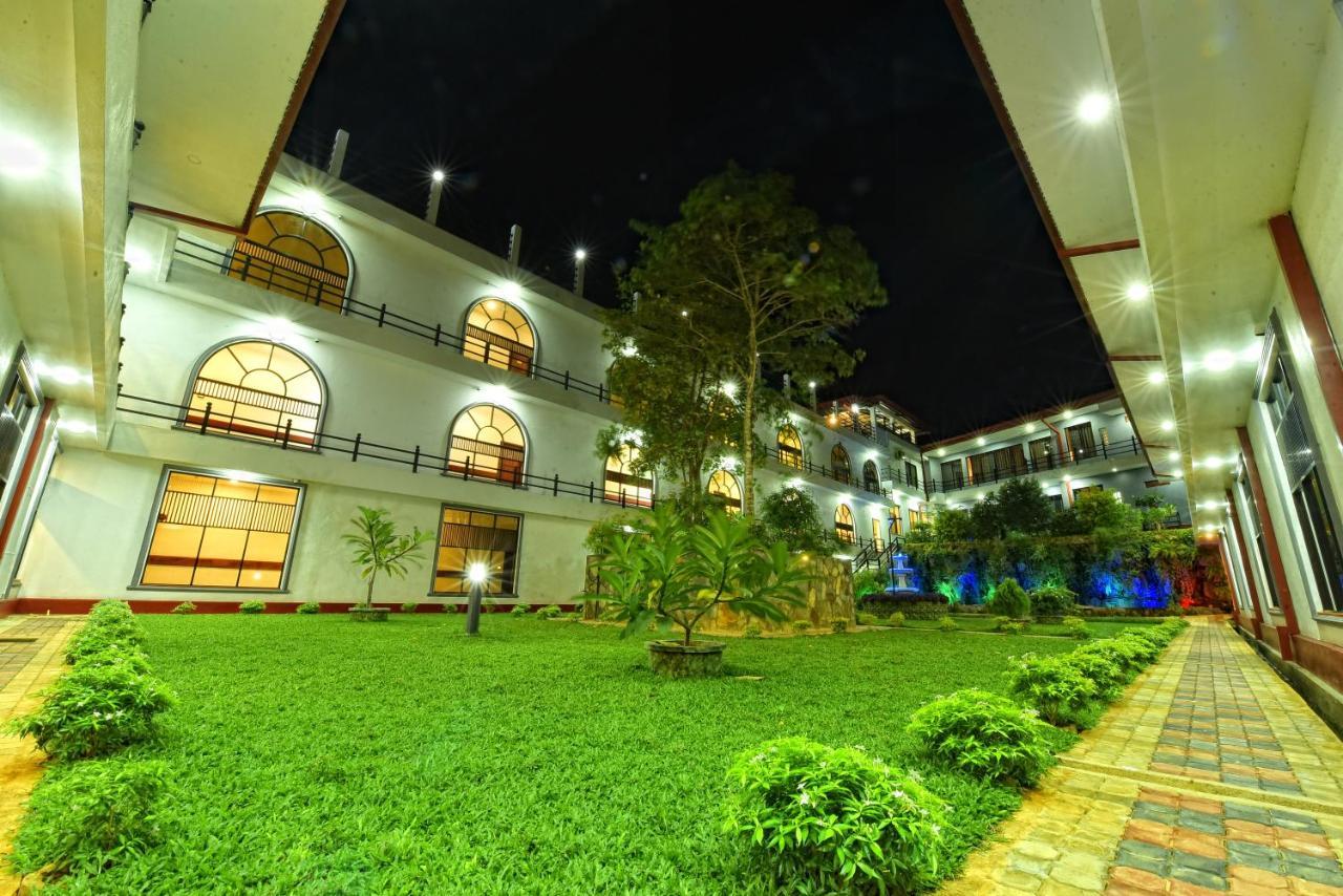 Centauria Wild Hotel Udawalawe Exterior foto